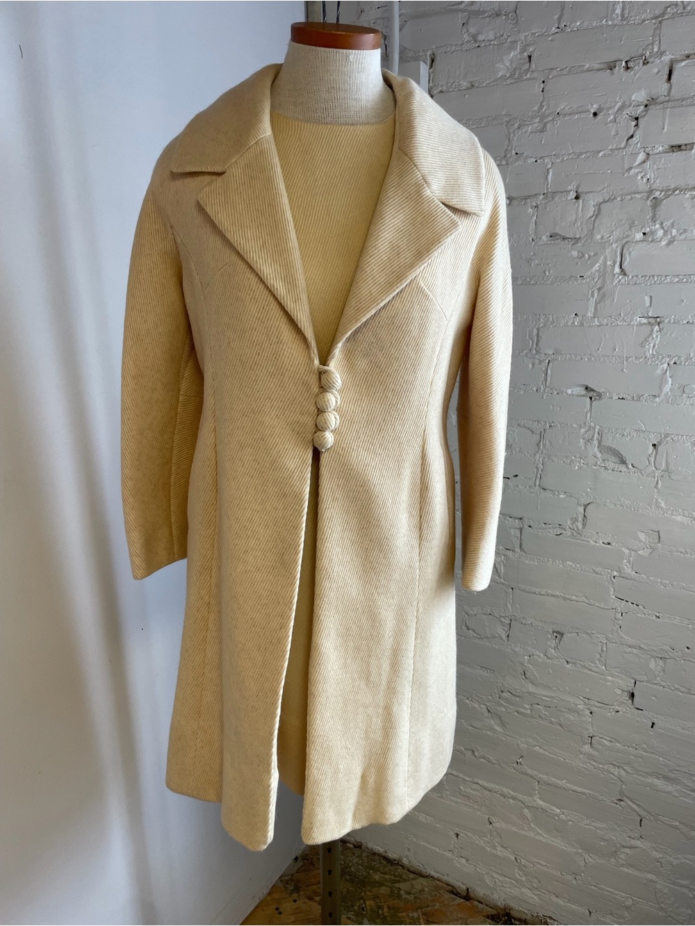 1960s Cream Women's Wool-Blend Coat and Dress Set